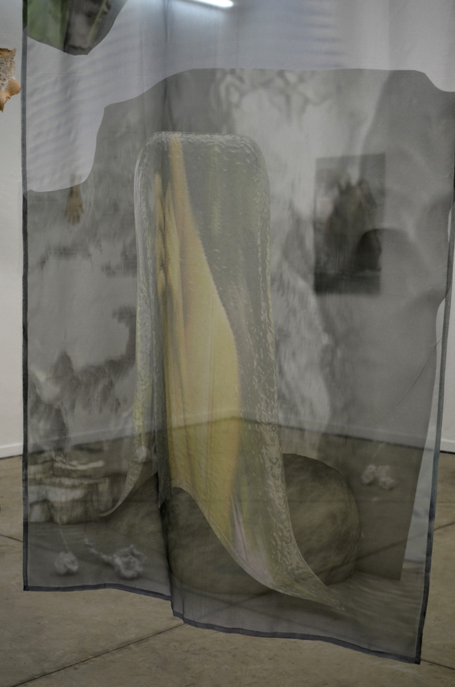 Lamas Burgariotti Exhibition: Invisible unquiet bodies, still silent